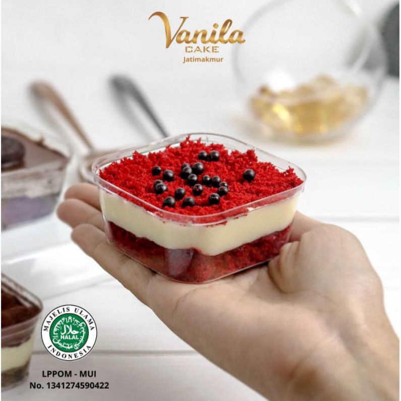 Vanila Cake Dessert Box - Mini Red Velvet Cheese Cream
