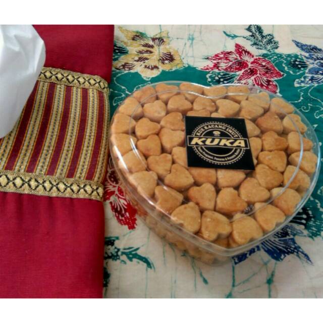 

Kue Kacang Mini Love 400gr