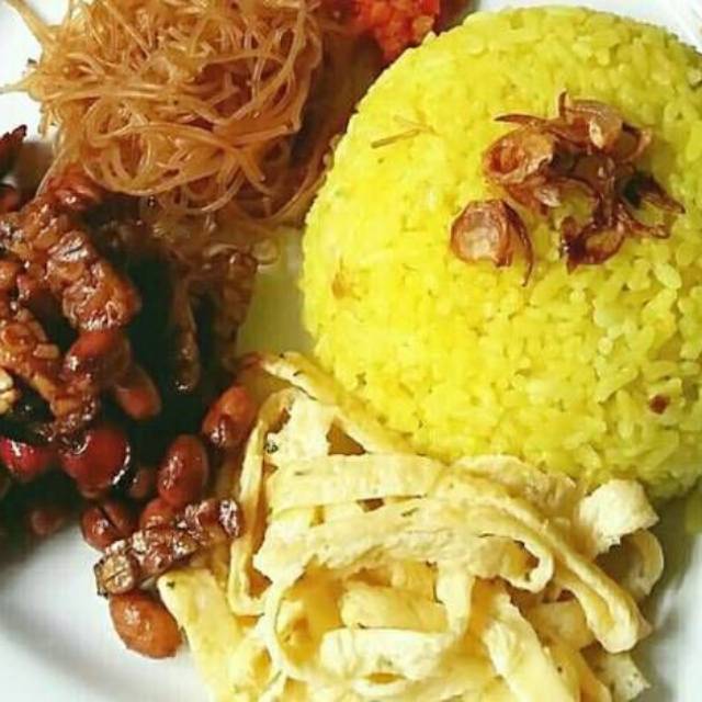 

Nasi kuning