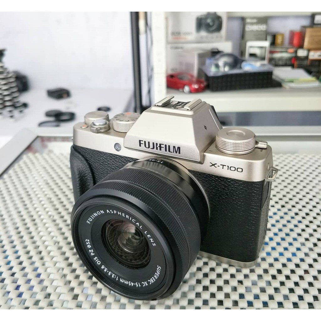 FUJI XT-100 GOLD Lensa Kit 15-45mm