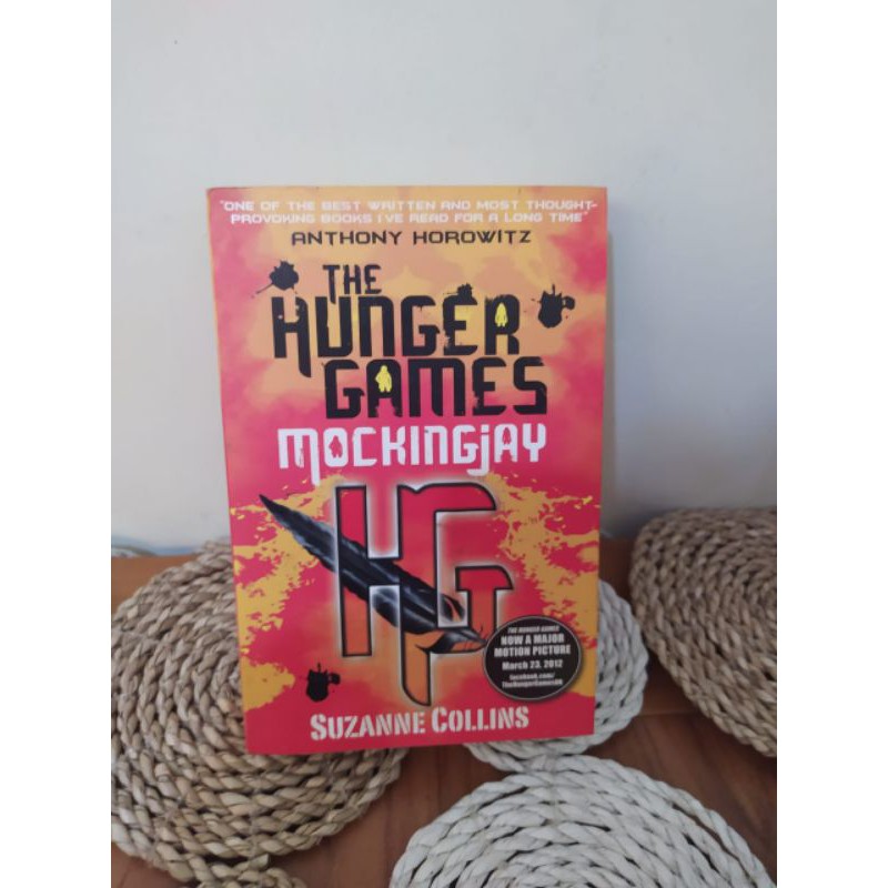 Hunger Games & Mockingjay Buku Impor Inggris Novel Preloved