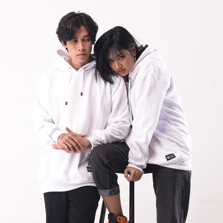 Mcvois Sweater Hoodie Polos Putih Pria Wanita Premium