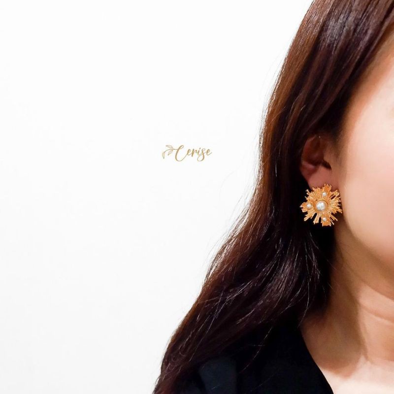 Aranka Earrings | Anting tusuk korea mutiara emas cantik aksesoris wanita trendy stylish