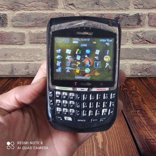 HP Jadul Blackberry 8700 / Blackberry 8700g / Blackberry 8700 Aka Badak / BB 8700