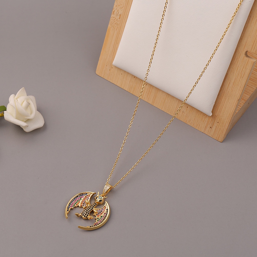 Ornamen tembaga warna Kweichow Moutai dinosaurus liontin dipersonalisasi hip hop kalung malam akseso