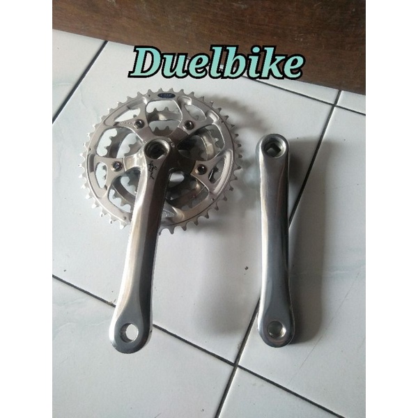 CRANK SUGINO IMPEL // 42-32-22T