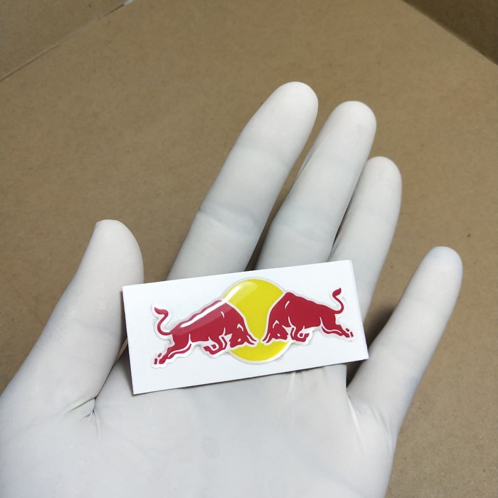 

stiker redbull kecil timbul