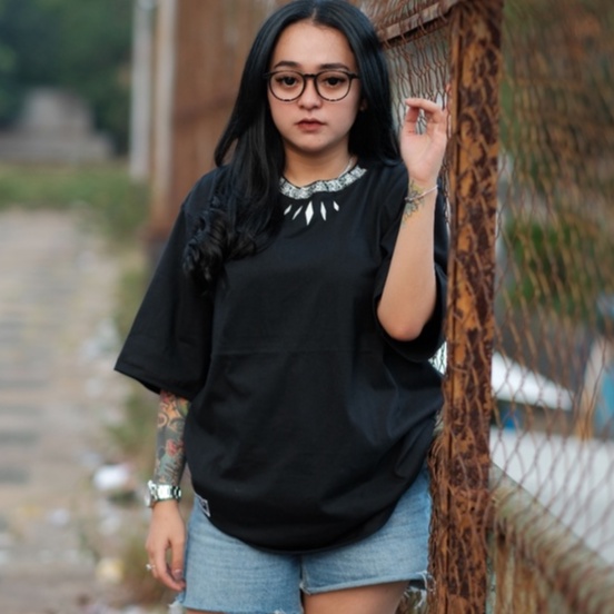 Kaos Oversize Oversized T Shirt Pria Wanita Unisex Distro Original Streetwear Cotton Combed 20s Sablon Plastisol Rubber Ink Dewasa Keren Murah Berkualitas Premium Cowok Cewek WARNA HITAM MRKO OVERSIZE009