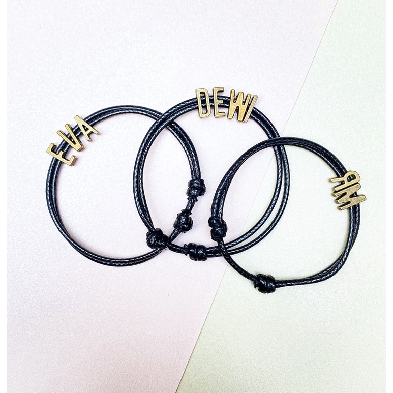 Gelang Tangan Inisial