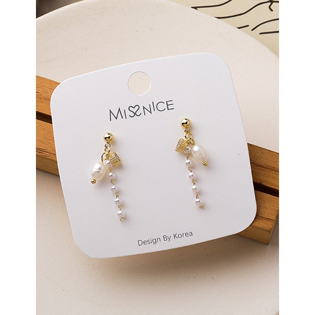 LRC Anting Tusuk Fashion White Irregular Pearl Tassel Geometric Earrings P59503