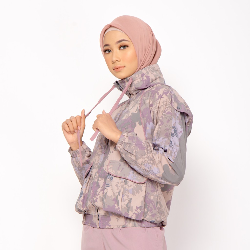 ZM Zaskia Mecca - Geva Purple Jaket - Jelita Indonesia - Edisi Lamun Ombak-3