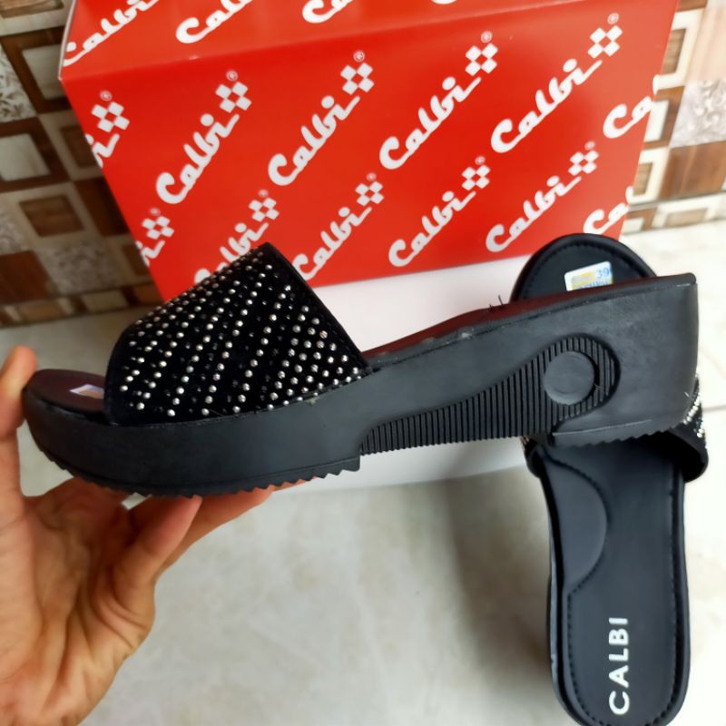 Sandal Calbi Slop SegitigaTinggi 5cm