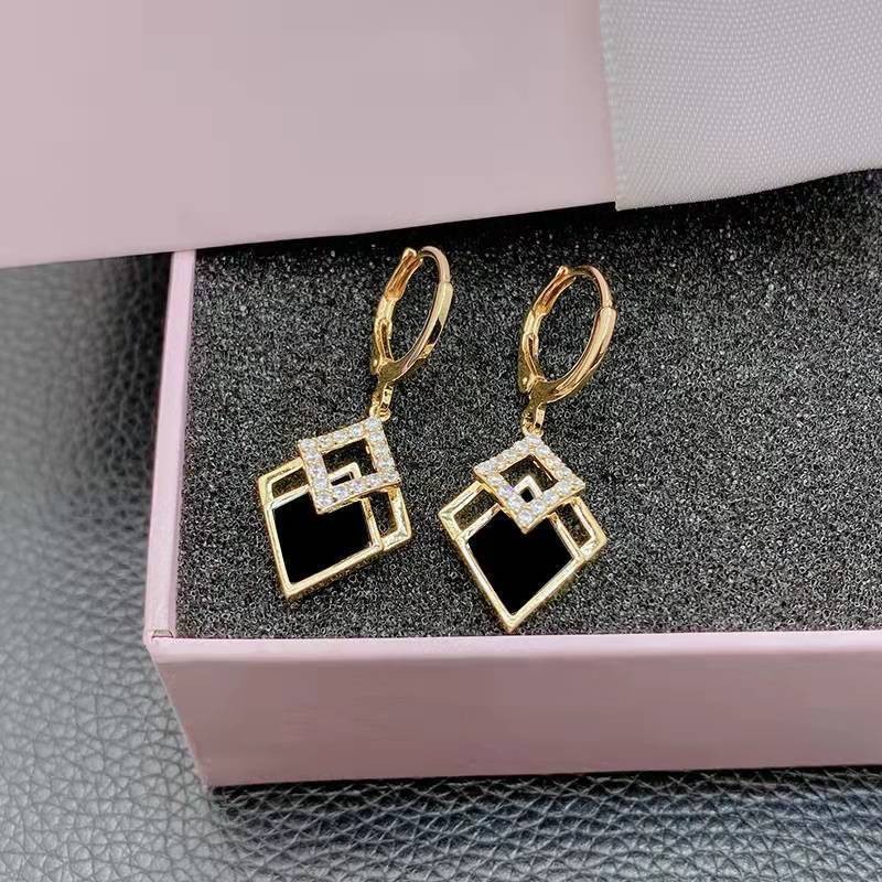 Anting Berlian Imitasi Bentuk Double Diamond Warna Hitam Untuk Pernikahan