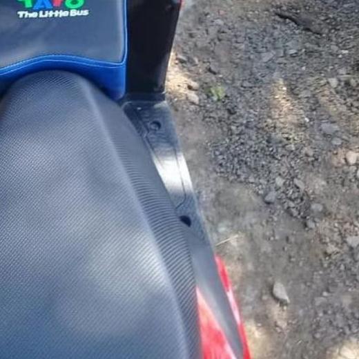 tempat duduk bayi di motor/balita