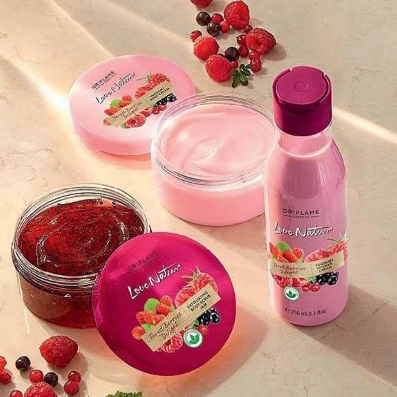 Love Nature Forest Berries Delight Exfoliating Body Scrub Jam / Body Cream / Shower Cream