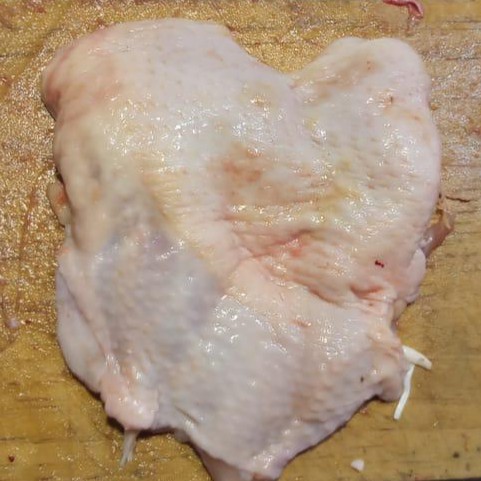 

Paha fillet dengan kulit FRESH