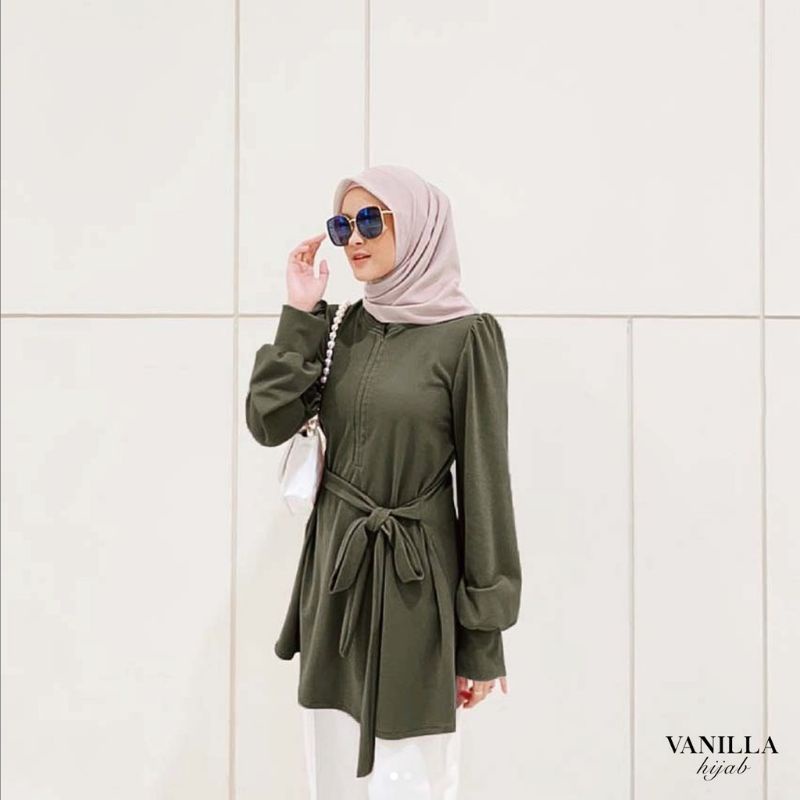 VANILLA HIJAB LISA BLOUSE SILVER M / DAILY DRESS FUSCHIA S / MARINA BLOUSE ARMY - SIZE S / DAPHNEY B