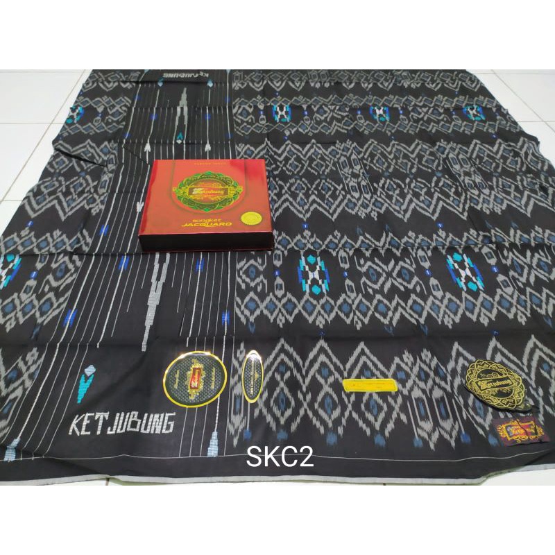 sarung ketjubung skg red gold songket gunungan  jahit tengah mesres