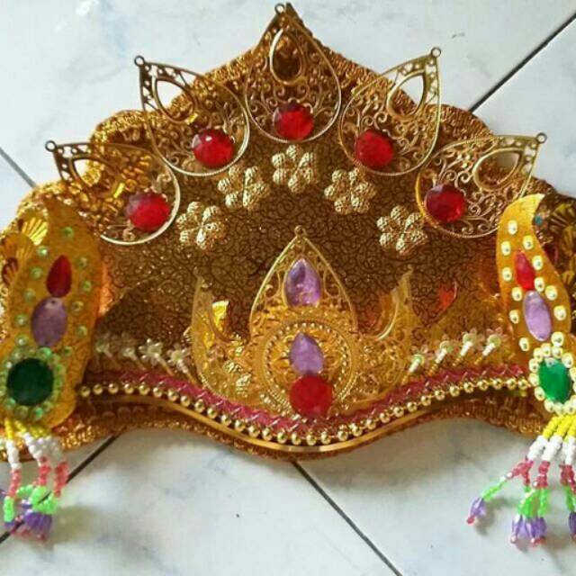 Mahkota Tari Shopee Indonesia