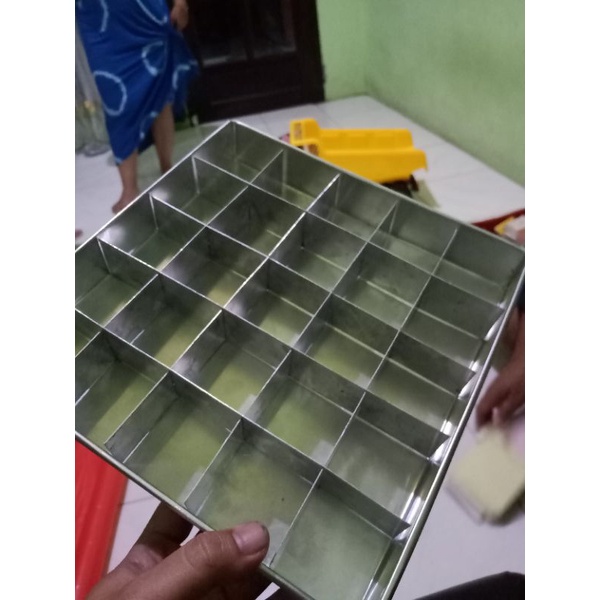 LOYANG BRONIS SEKAT TEBAL MURAH TERJANGKAU UK  24x24x4, 22x22x4, 20x20x4 20x10x4 22x10x4 24x10x4 30x10x4  (harga Murmer) gercep gaes.. loyang skat dikemas aman