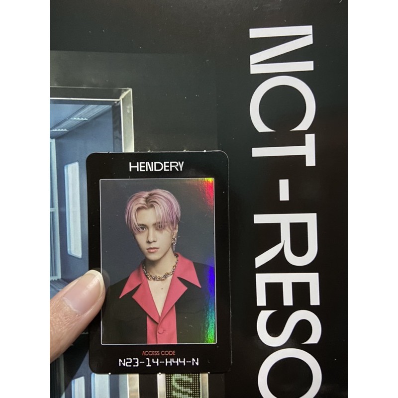hendery arrival hendery access card