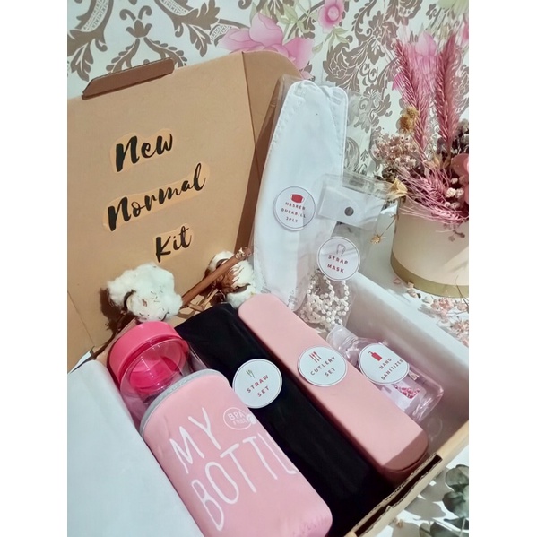 

NEW NORMAL KIT / GIFT BOX / HAMPERS COVID / HAMPERS NEW NORMAL KIT / HAMPERS ULANG TAHUN