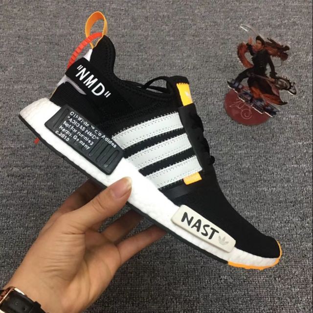 sepatu nmd r1