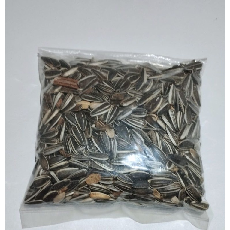 

Kuaci Kwaci Biji Bunga Matahari Burung Hamster 100gr