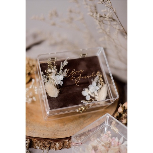 LARGE- wedding ring box/ ring box acrylic / kotak cincin suede