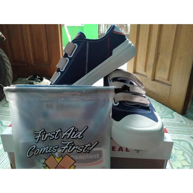 Sage x hansaplast size 40