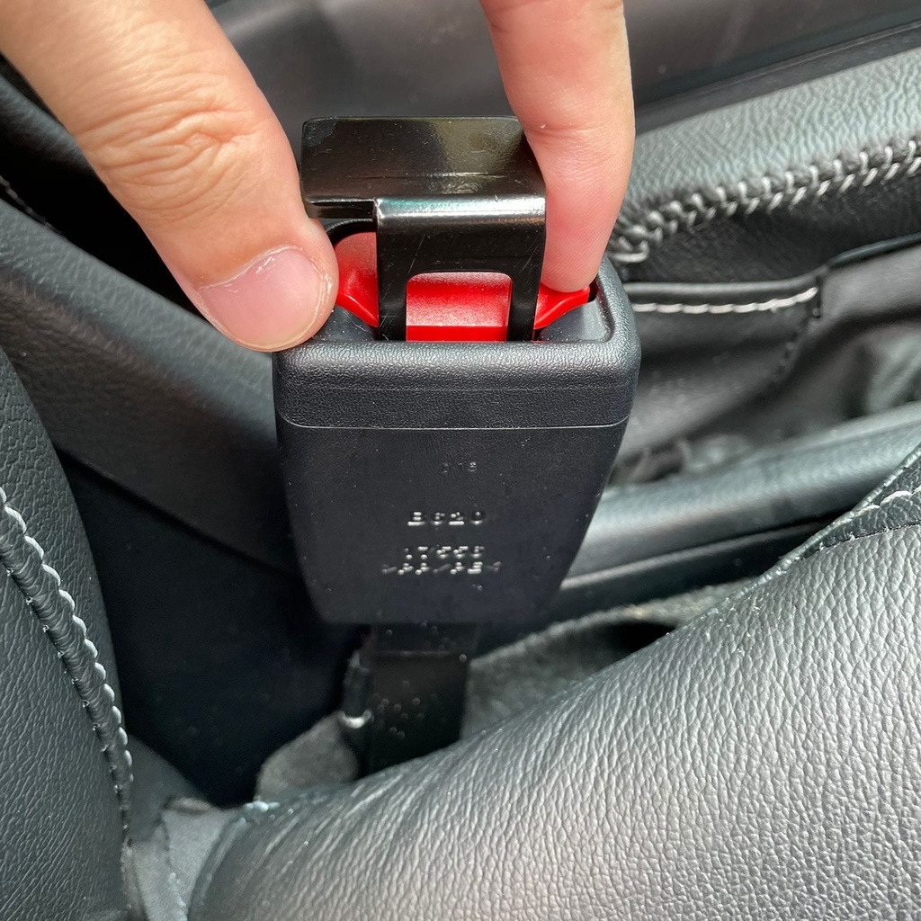 Besi Colokan Safetybelt Safety Belt Colokan Seat Belt Buckle Stopper Buzzer Mobil - Safety Belt L