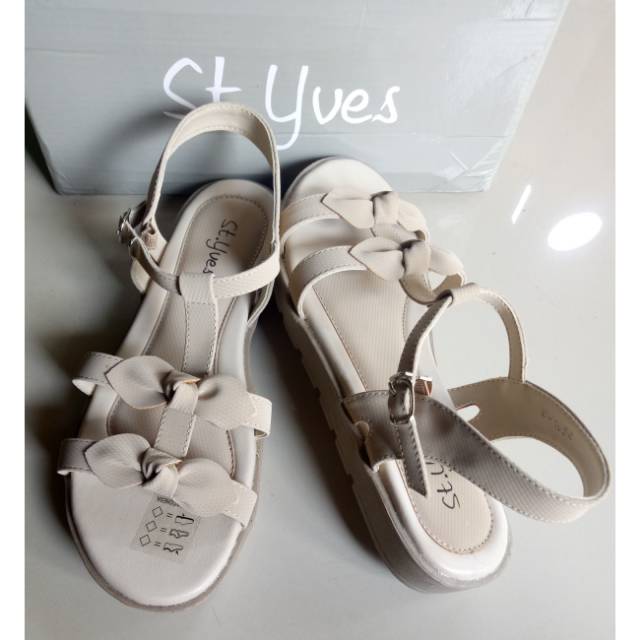 Sandal bangkol st.yves