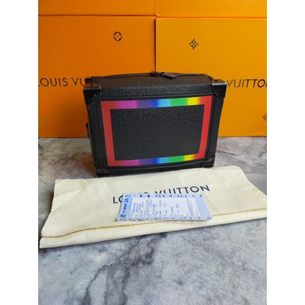 Louis Vuitton Original Tas selempang pria super keren Code F00199, Fesyen  Pria, Tas & Dompet , Tas Selempang di Carousell