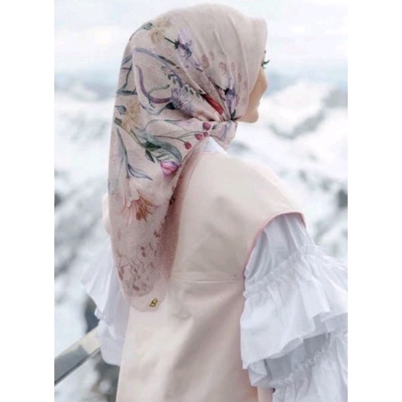 Ready Nada Series Buttonscarves