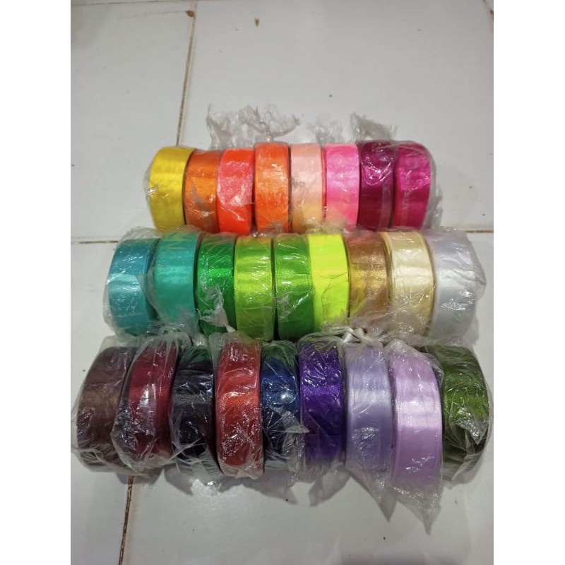 

PITA SATIN 1 INCH / 2,5CM UKURAN BESAR