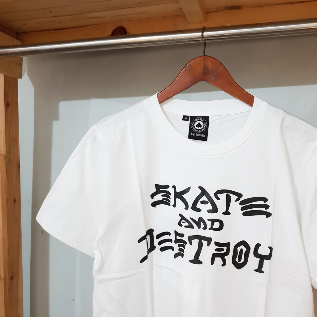 KAOS SKATE AND DESTROY PUTIH