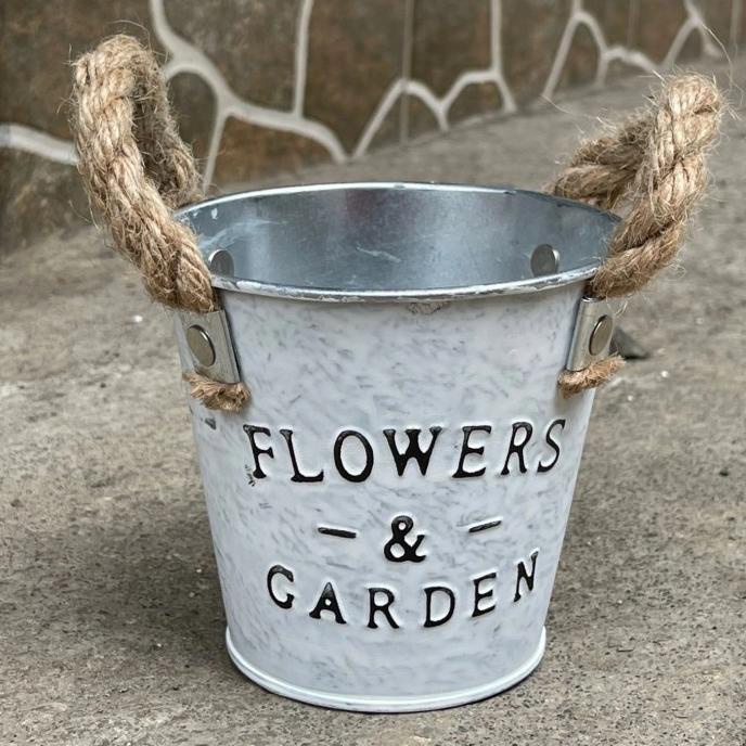 ,,,,,,,] Pot Kaktus Ember Kaleng Putih Vintage