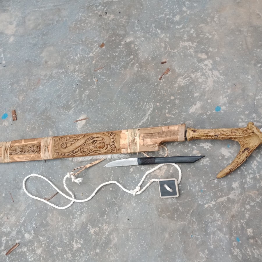 Mandau Dayak Kalimantan Etnik