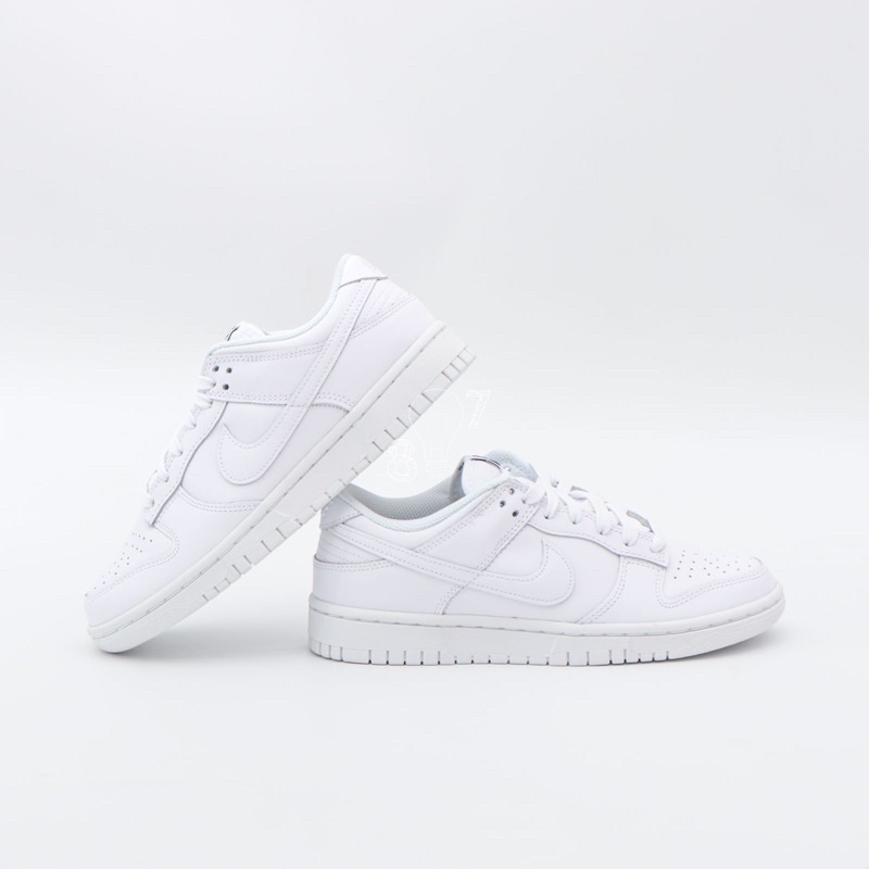 Dunk Low Triple White