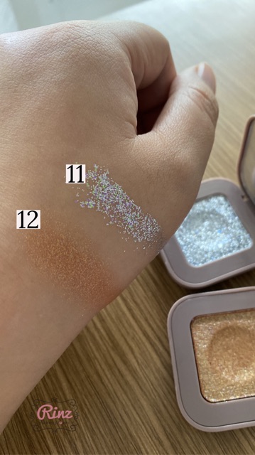 NOVO Single Shimmer eye shadow