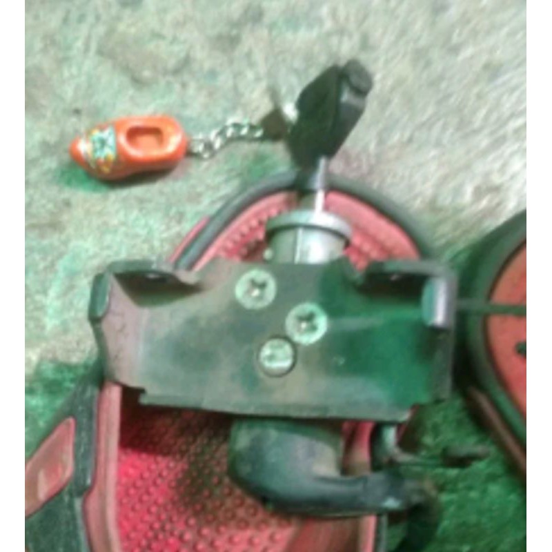 Braket dudukan kunci Kontak CBR 150 old Thailand