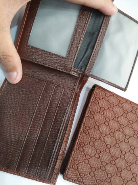 Dompet pendek lipat cowok lokal emboss