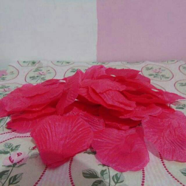 

Rose petal