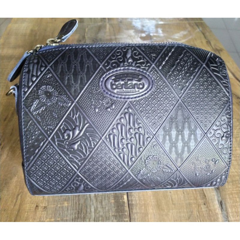 pouch cartera berliano