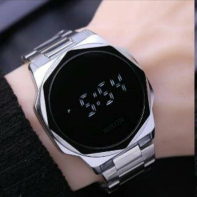Nixon digital watch