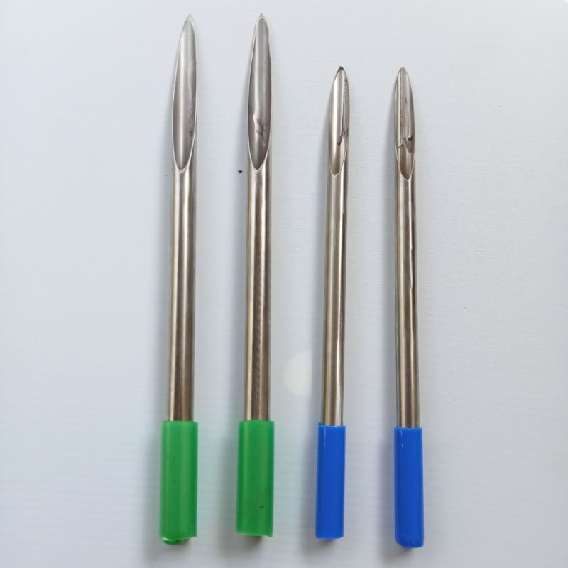 Tusukan karung beras/Gabah