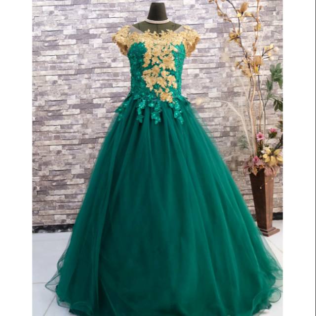 Gown pesta / dress pesta / gown party