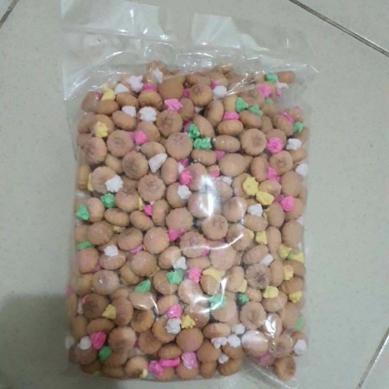

Biskuit Gem Rose kue kering rainbow