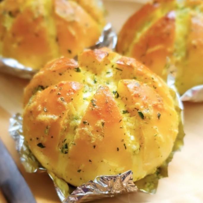 

Discount Milkbites Korean Garlic Cheese Bread - Box of 8
