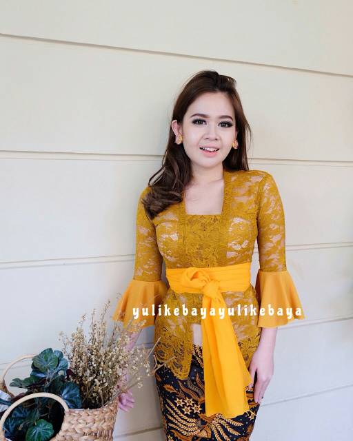 Kebaya Bali Modern Lengan Lonceng | kebaya kondangan wisuda